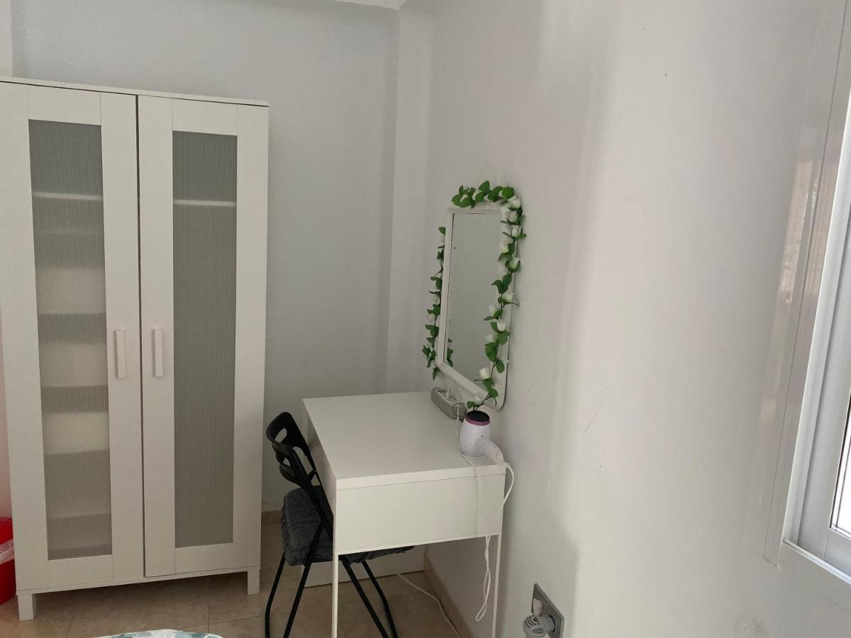 Málaga Centro habitaciones privada en apartamento compartidos Esterno foto
