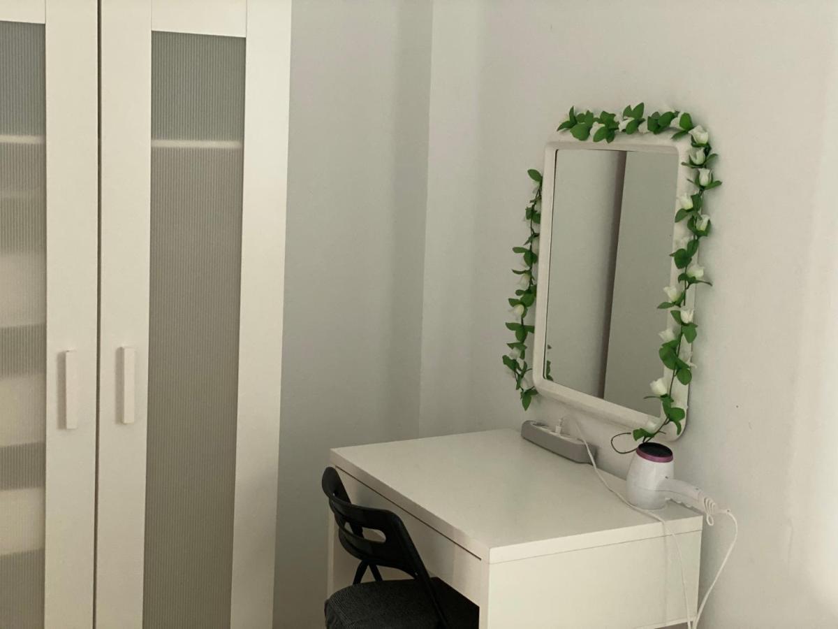 Málaga Centro habitaciones privada en apartamento compartidos Esterno foto